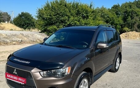 Mitsubishi Outlander III рестайлинг 3, 2012 год, 1 360 000 рублей, 6 фотография