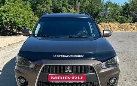 Mitsubishi Outlander III рестайлинг 3, 2012 год, 1 360 000 рублей, 13 фотография