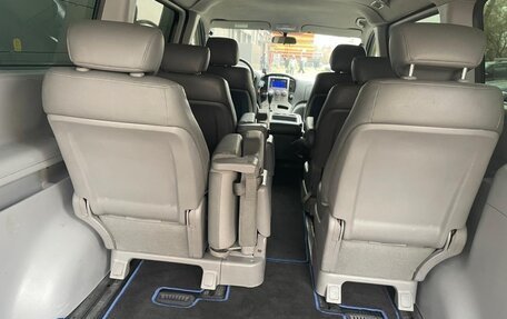 Hyundai Grand Starex Grand Starex I рестайлинг 2, 2011 год, 1 430 000 рублей, 15 фотография