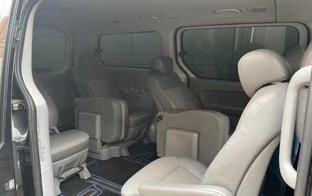 Hyundai Grand Starex Grand Starex I рестайлинг 2, 2011 год, 1 430 000 рублей, 10 фотография