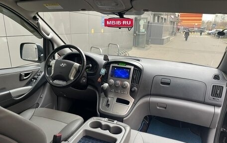 Hyundai Grand Starex Grand Starex I рестайлинг 2, 2011 год, 1 430 000 рублей, 13 фотография