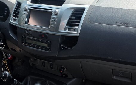 Toyota Hilux VII, 2012 год, 1 280 000 рублей, 3 фотография