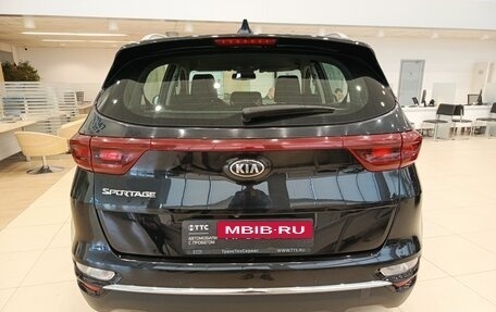 KIA Sportage IV рестайлинг, 2020 год, 1 819 000 рублей, 7 фотография