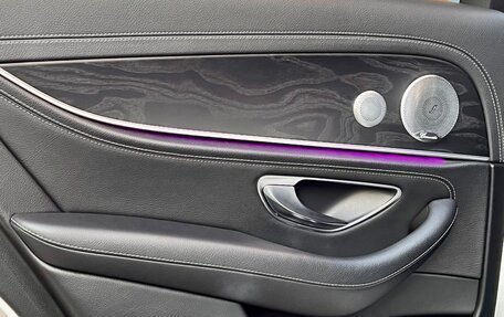 Mercedes-Benz E-Класс, 2016 год, 3 399 000 рублей, 31 фотография