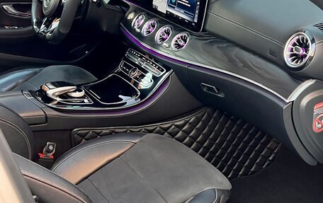 Mercedes-Benz E-Класс, 2016 год, 3 399 000 рублей, 34 фотография