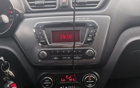 KIA Rio III рестайлинг, 2014 год, 985 900 рублей, 5 фотография