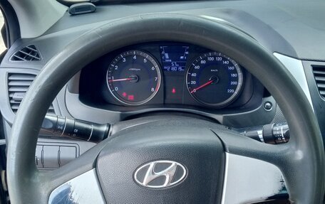 Hyundai Solaris II рестайлинг, 2012 год, 585 000 рублей, 15 фотография