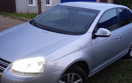 Volkswagen Jetta VI, 2009 год, 745 000 рублей, 13 фотография