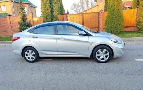 Hyundai Solaris II рестайлинг, 2014 год, 950 000 рублей, 4 фотография