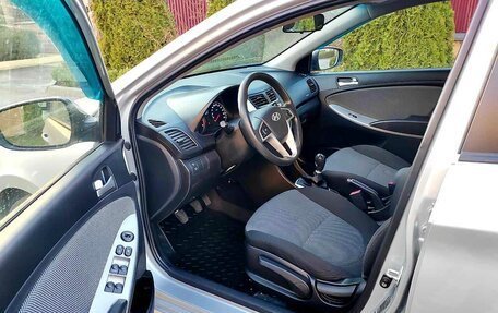 Hyundai Solaris II рестайлинг, 2014 год, 950 000 рублей, 8 фотография