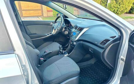 Hyundai Solaris II рестайлинг, 2014 год, 950 000 рублей, 9 фотография