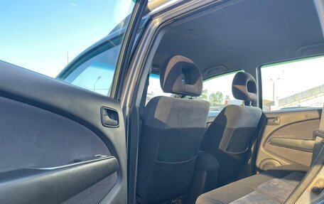 Mitsubishi Outlander III рестайлинг 3, 2007 год, 750 000 рублей, 11 фотография