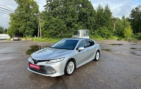 Toyota Camry, 2018 год, 2 860 000 рублей, 1 фотография
