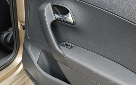 Volkswagen Polo VI (EU Market), 2019 год, 1 500 000 рублей, 9 фотография