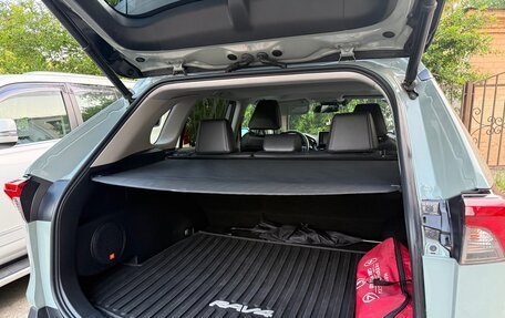 Toyota RAV4, 2020 год, 2 900 000 рублей, 9 фотография