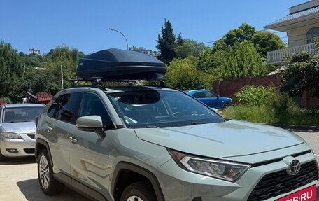 Toyota RAV4, 2020 год, 2 900 000 рублей, 3 фотография