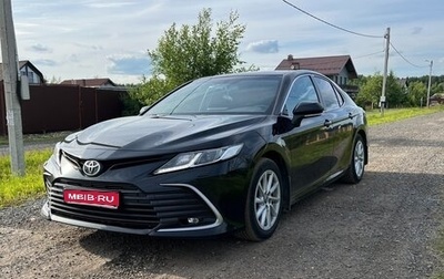 Toyota Camry, 2021 год, 3 590 000 рублей, 1 фотография