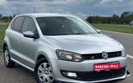 Volkswagen Polo VI (EU Market), 2010 год, 950 000 рублей, 2 фотография