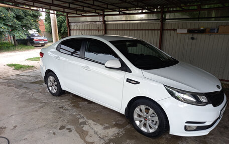 KIA Rio III рестайлинг, 2015 год, 885 000 рублей, 2 фотография