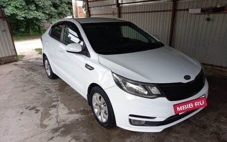 KIA Rio III рестайлинг, 2015 год, 885 000 рублей, 5 фотография