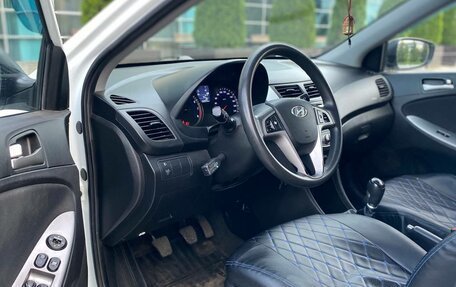 Hyundai Solaris II рестайлинг, 2014 год, 895 000 рублей, 2 фотография