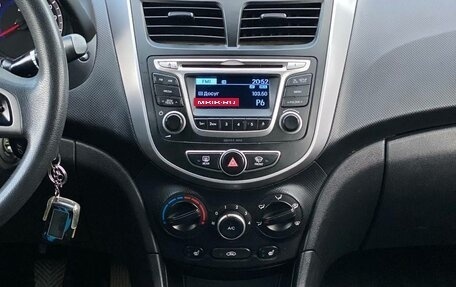 Hyundai Solaris II рестайлинг, 2014 год, 895 000 рублей, 5 фотография