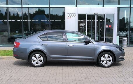 Skoda Octavia, 2019 год, 1 890 000 рублей, 4 фотография