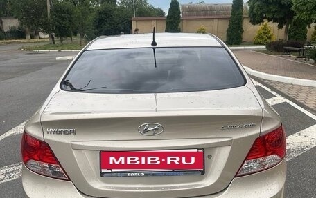 Hyundai Solaris II рестайлинг, 2011 год, 750 000 рублей, 2 фотография