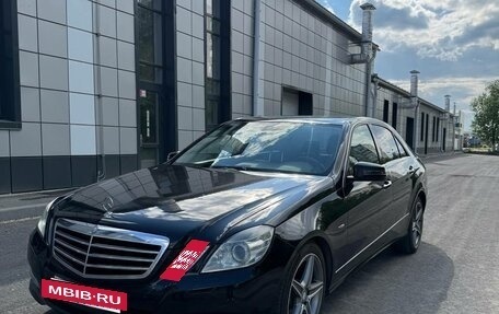 Mercedes-Benz E-Класс, 2012 год, 2 099 000 рублей, 4 фотография