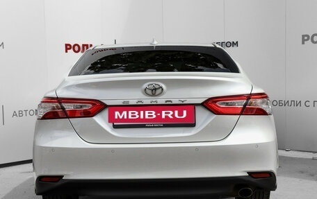 Toyota Camry, 2021 год, 2 995 000 рублей, 6 фотография