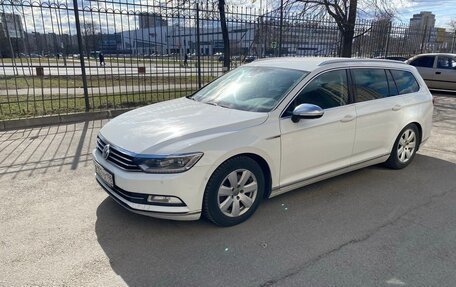 Volkswagen Passat B8 рестайлинг, 2015 год, 1 800 000 рублей, 2 фотография