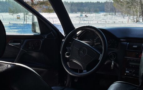 Mercedes-Benz E-Класс, 1998 год, 440 000 рублей, 11 фотография