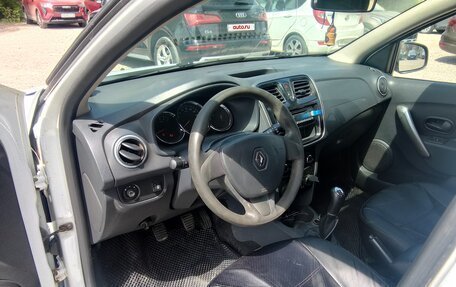 Renault Logan II, 2016 год, 340 000 рублей, 7 фотография