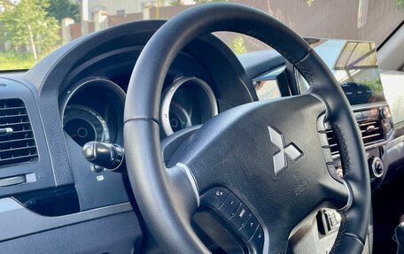 Mitsubishi Pajero IV, 2008 год, 1 750 000 рублей, 13 фотография