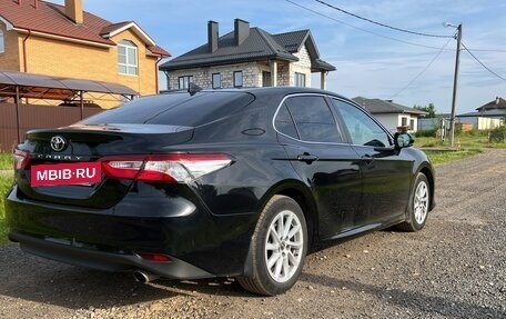 Toyota Camry, 2021 год, 3 590 000 рублей, 5 фотография
