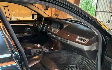 BMW 7 серия, 2006 год, 1 060 000 рублей, 13 фотография