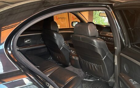 BMW 7 серия, 2006 год, 1 060 000 рублей, 10 фотография