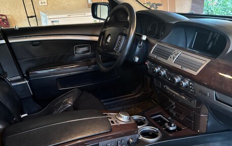 BMW 7 серия, 2006 год, 1 060 000 рублей, 11 фотография