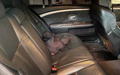 BMW 7 серия, 2006 год, 1 060 000 рублей, 9 фотография