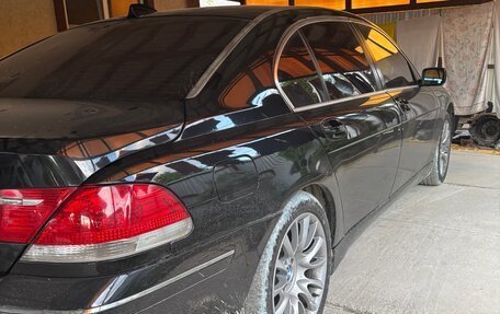 BMW 7 серия, 2006 год, 1 060 000 рублей, 19 фотография