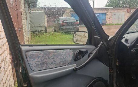Chevrolet Niva I рестайлинг, 2003 год, 160 000 рублей, 10 фотография