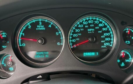 Chevrolet Suburban, 2008 год, 2 100 000 рублей, 11 фотография