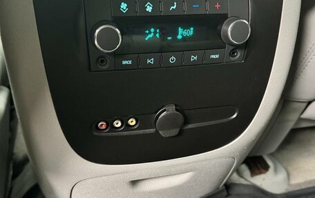 Chevrolet Suburban, 2008 год, 2 100 000 рублей, 15 фотография