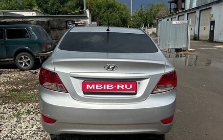 Hyundai Solaris II рестайлинг, 2012 год, 450 000 рублей, 3 фотография