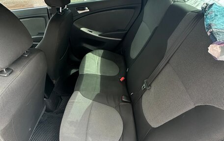 Hyundai Solaris II рестайлинг, 2012 год, 450 000 рублей, 9 фотография