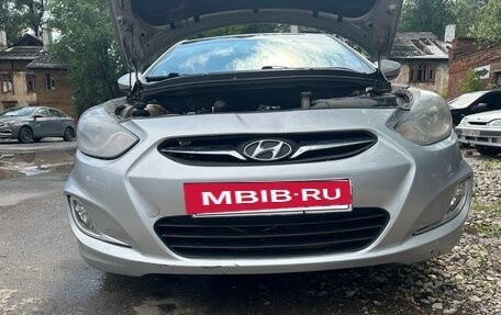 Hyundai Solaris II рестайлинг, 2012 год, 450 000 рублей, 12 фотография