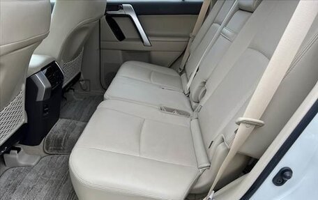 Toyota Land Cruiser Prado 150 рестайлинг 2, 2023 год, 4 655 000 рублей, 13 фотография