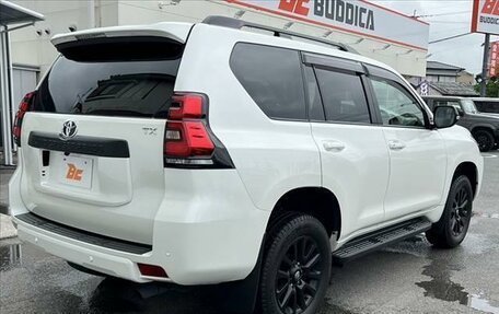 Toyota Land Cruiser Prado 150 рестайлинг 2, 2023 год, 4 655 000 рублей, 7 фотография