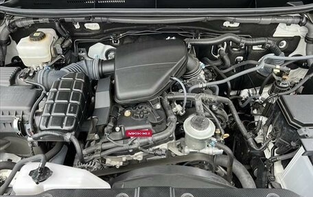 Toyota Land Cruiser Prado 150 рестайлинг 2, 2023 год, 4 655 000 рублей, 17 фотография