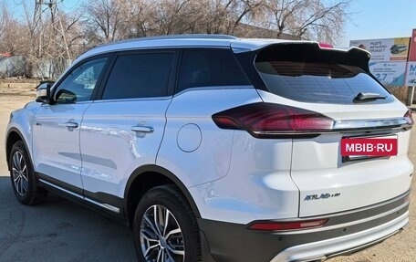 Geely Atlas, 2024 год, 2 500 000 рублей, 5 фотография